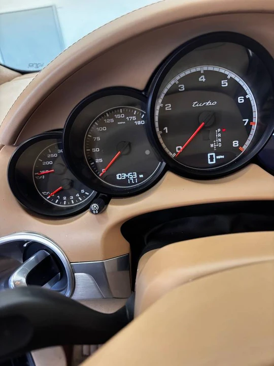 2011 Porsche 958 Cayenne Turbo - Image 10 of 17