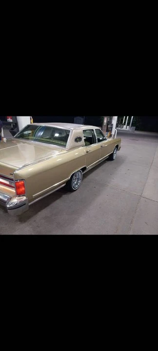 1979 Lincoln Continental 5th Gen - Image 15 of 24
