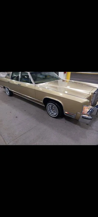 1979 Lincoln Continental 5th Gen - Image 12 of 24