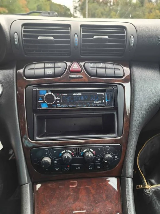 2002 Mercedes-Benz W203 C-Class - Image 14 of 20