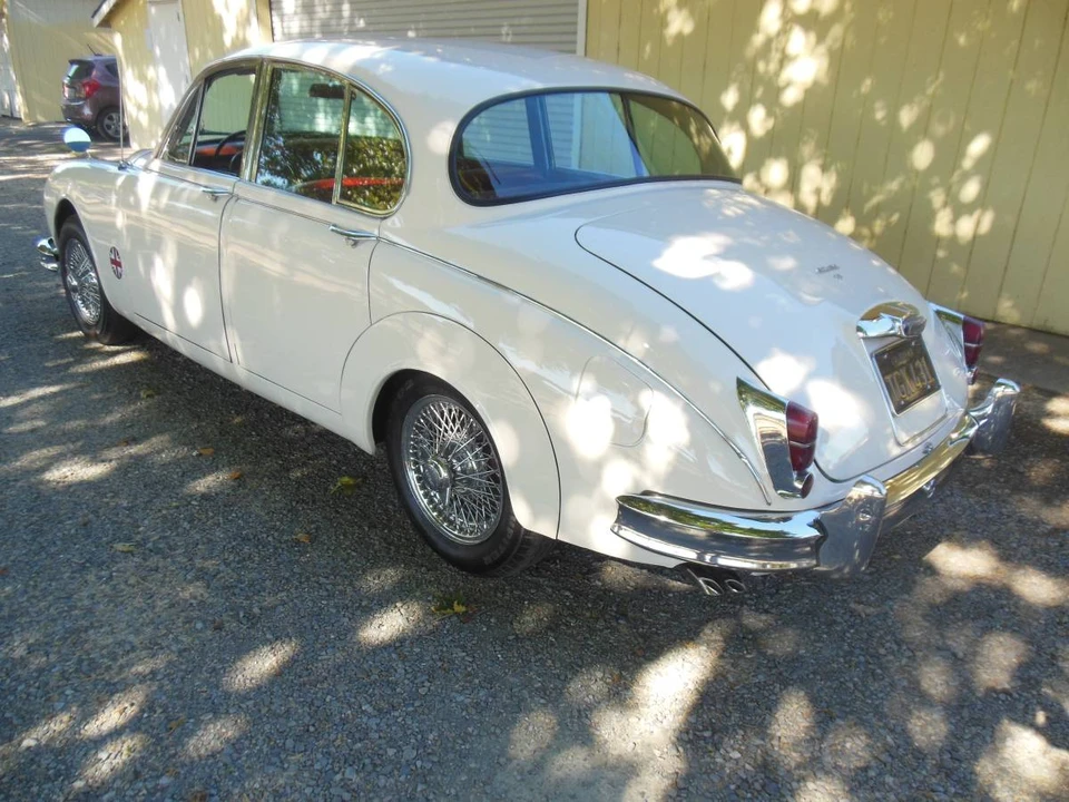 1963 Jaguar Mark II - Image 4 of 7