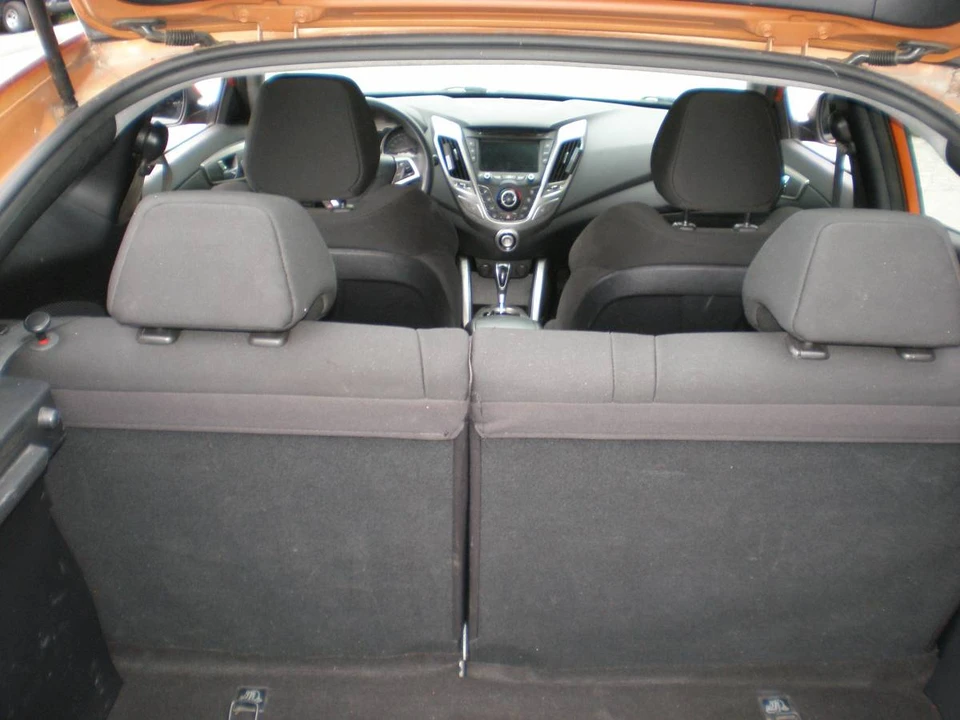 2013 Hyundai Veloster - Image 15 of 21