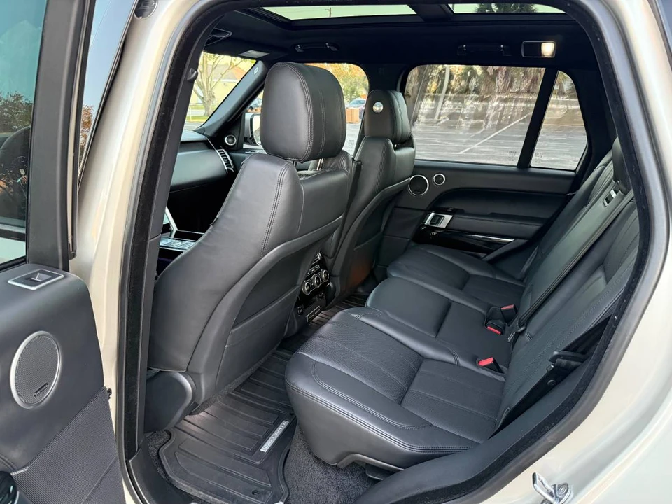 2014 Land Rover Range Rover L405 - Image 10 of 24
