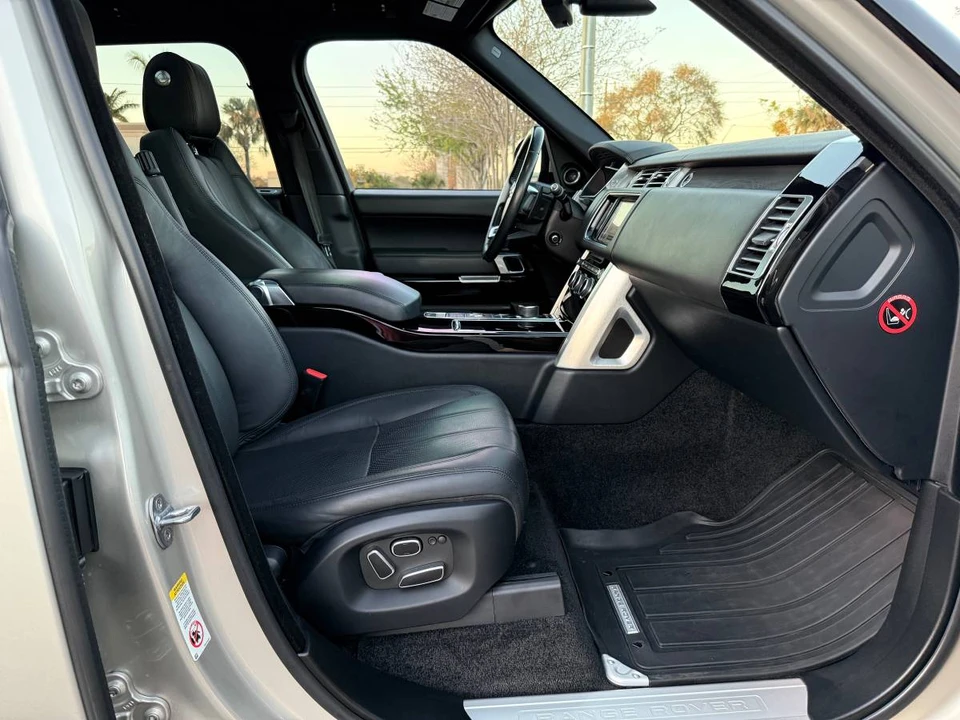 2014 Land Rover Range Rover L405 - Image 18 of 24