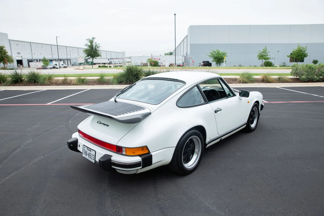 1989 Porsche 911 Carrera 3.2 - Image 17 of 31