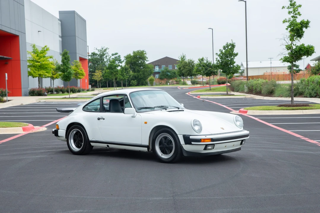 1989 Porsche 911 Carrera 3.2 - Image 11 of 31