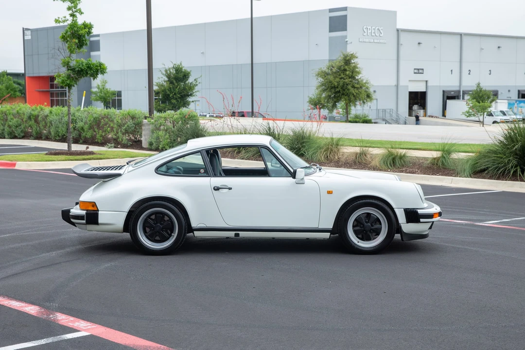 1989 Porsche 911 Carrera 3.2 - Image 15 of 31