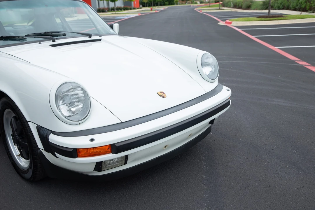 1989 Porsche 911 Carrera 3.2 - Image 29 of 31