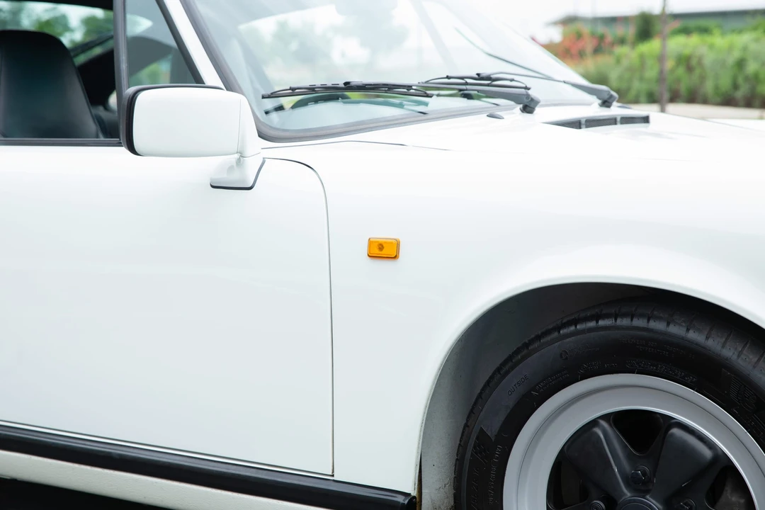 1989 Porsche 911 Carrera 3.2 - Image 28 of 31