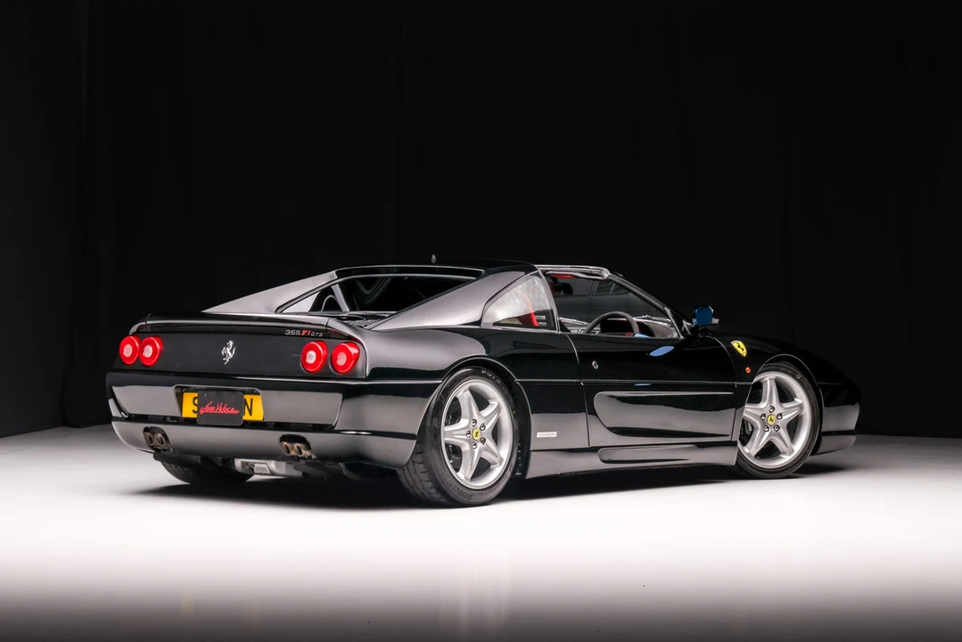 1998 Ferrari F355 GTS - Image 17 of 31