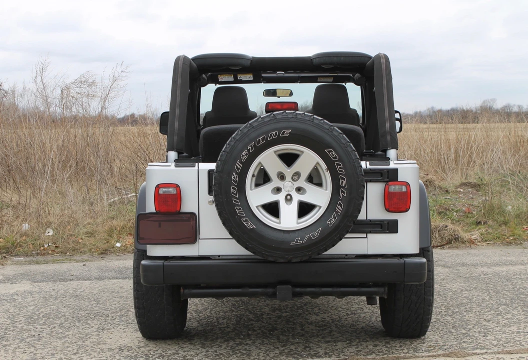 2006 Jeep TJ Wrangler - Image 15 of 31