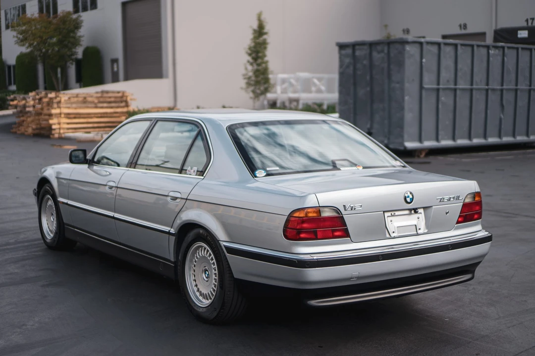 1997 BMW E38 750i & 750iL Sedan - Image 6 of 31