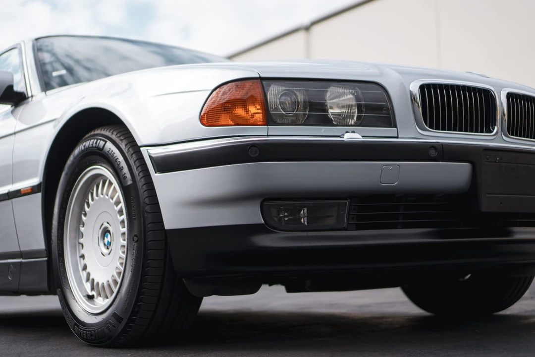 1997 BMW E38 750i & 750iL Sedan - Image 17 of 31