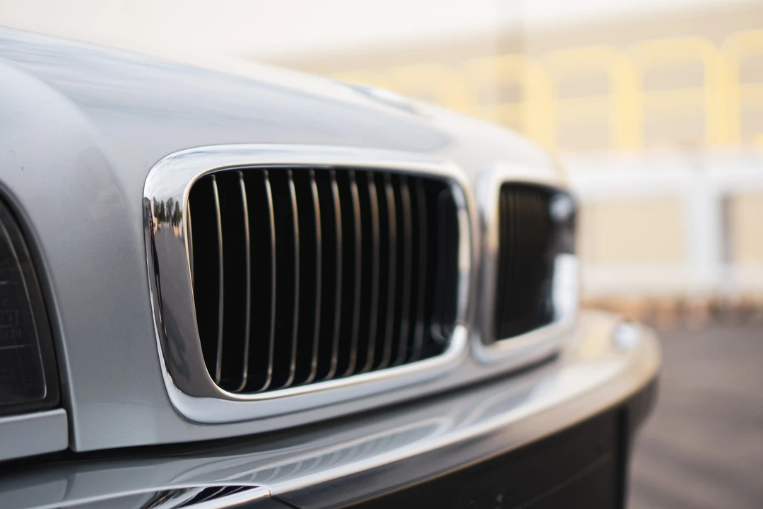 1997 BMW E38 750i & 750iL Sedan - Image 18 of 31