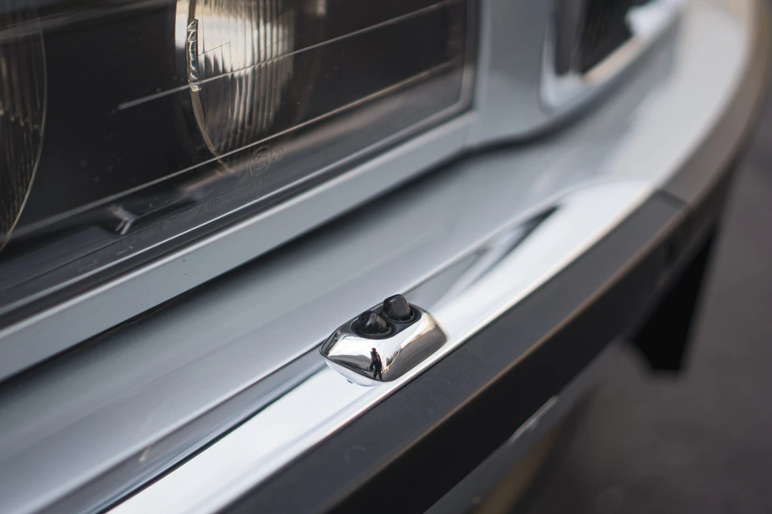 1997 BMW E38 750i & 750iL Sedan - Image 13 of 31