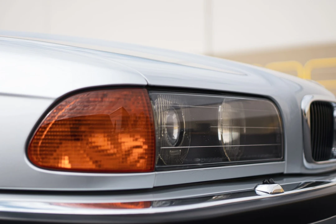 1997 BMW E38 750i & 750iL Sedan - Image 14 of 31