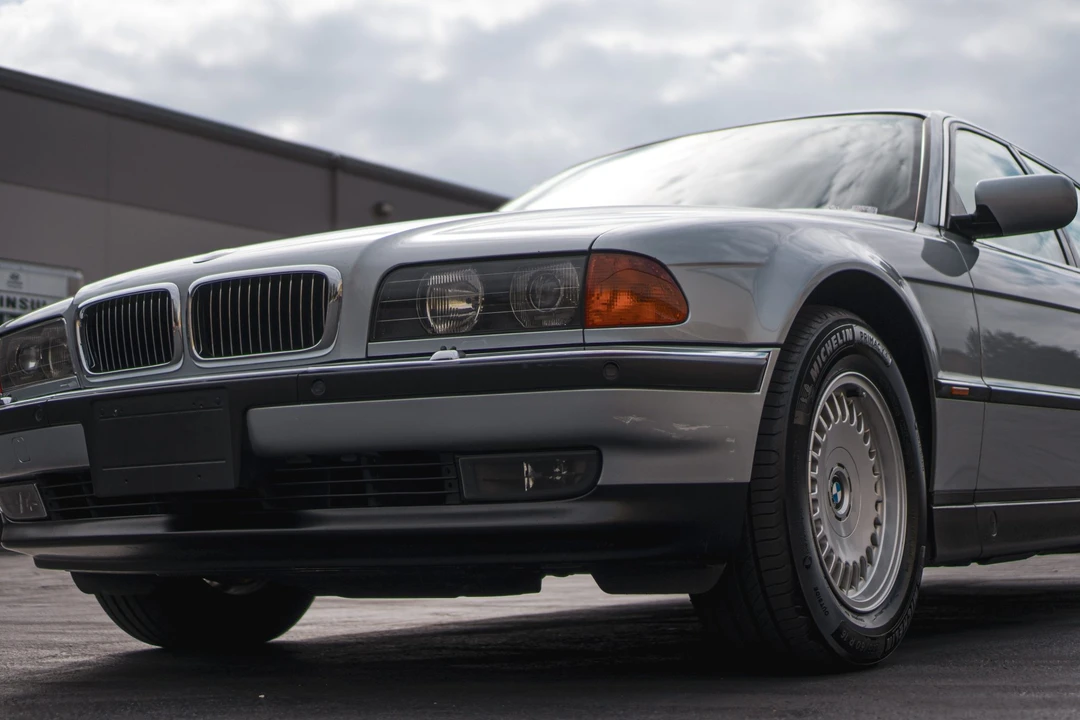 1997 BMW E38 750i & 750iL Sedan - Image 27 of 31