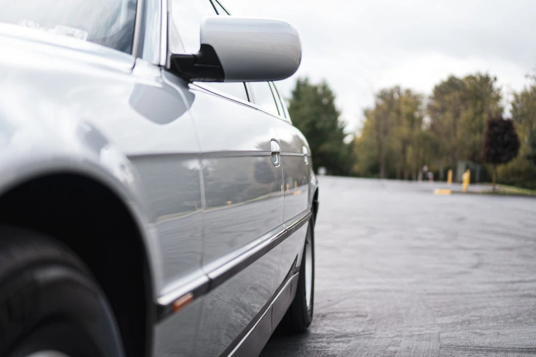 1997 BMW E38 750i & 750iL Sedan - Image 23 of 31