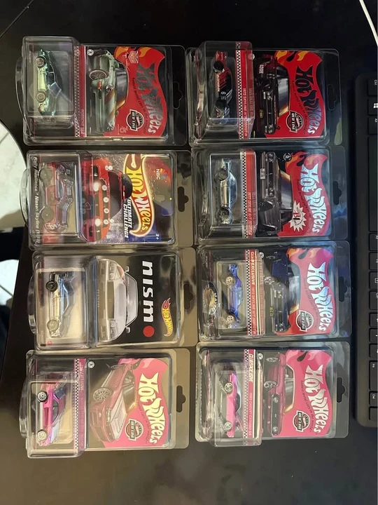 Parts & Memorabilia Scale Models - Image 3 of 8