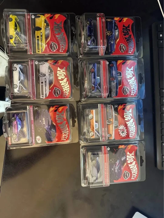 Parts & Memorabilia Scale Models - Image 2 of 8