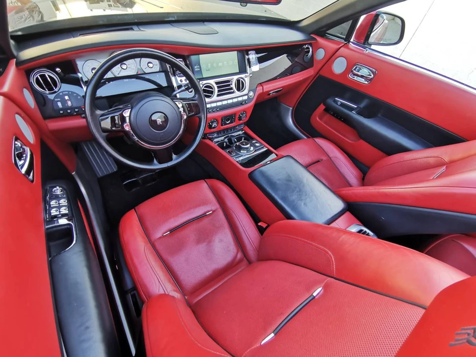 2017 Rolls-Royce Dawn - Image 8 of 24