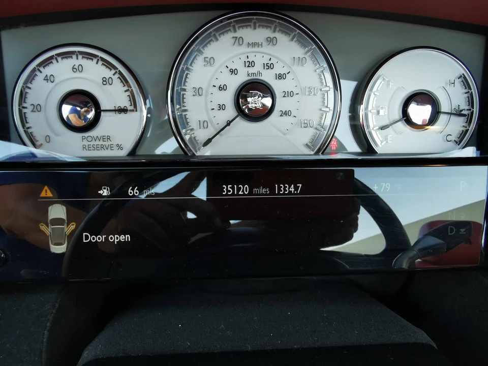 2017 Rolls-Royce Dawn - Image 14 of 24