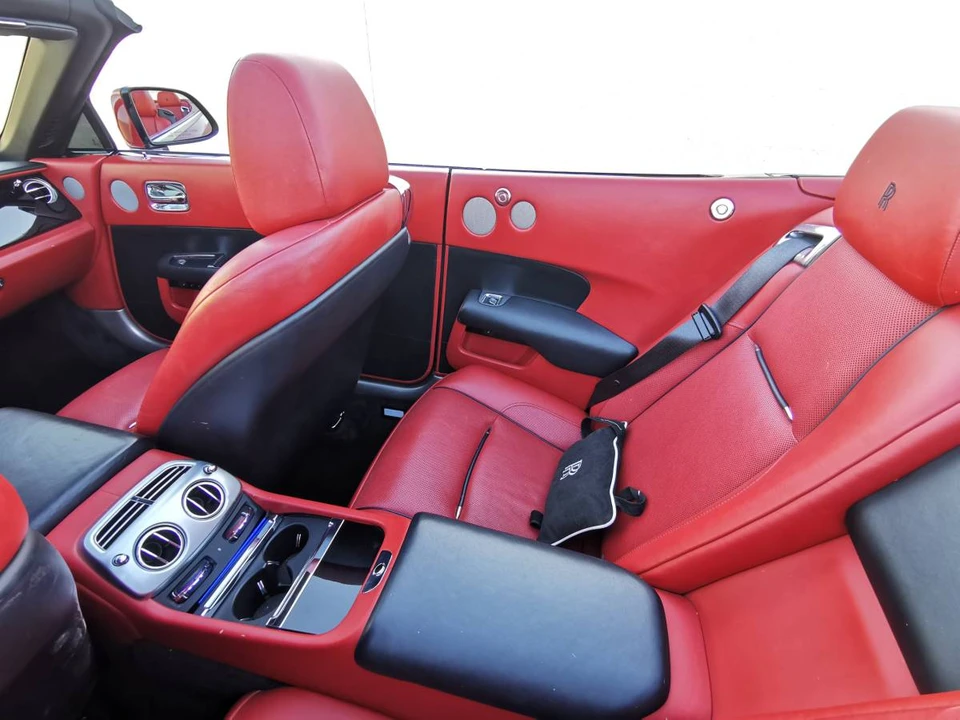 2017 Rolls-Royce Dawn - Image 9 of 24