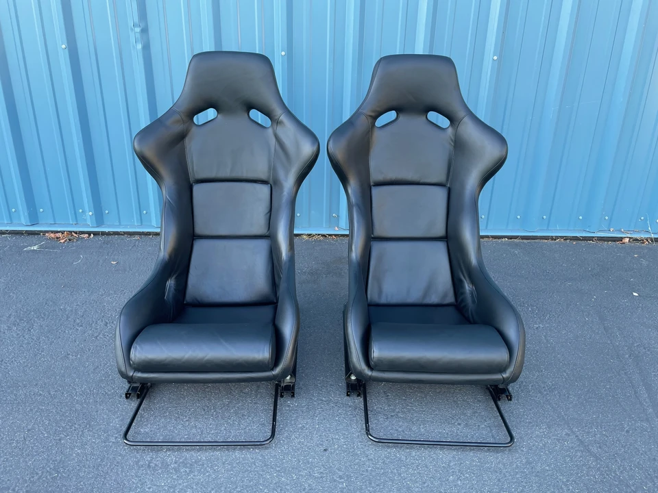 Parts & Memorabilia Seats & Interior - Image 2 of 31