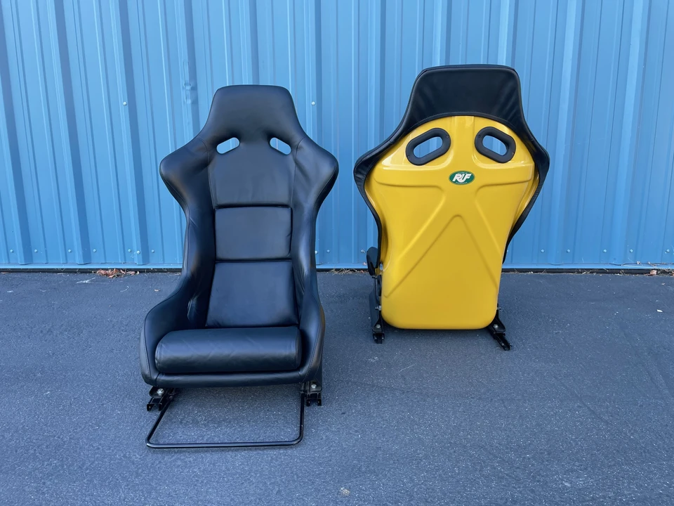 Parts & Memorabilia Seats & Interior - Image 6 of 31