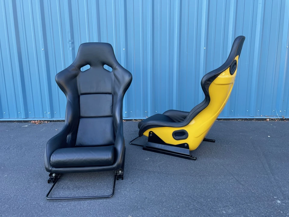 Parts & Memorabilia Seats & Interior - Image 7 of 31