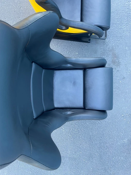 Parts & Memorabilia Seats & Interior - Image 15 of 31