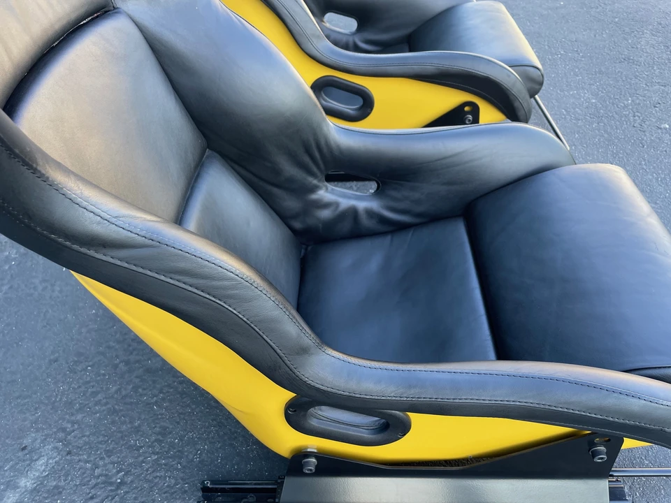 Parts & Memorabilia Seats & Interior - Image 19 of 31
