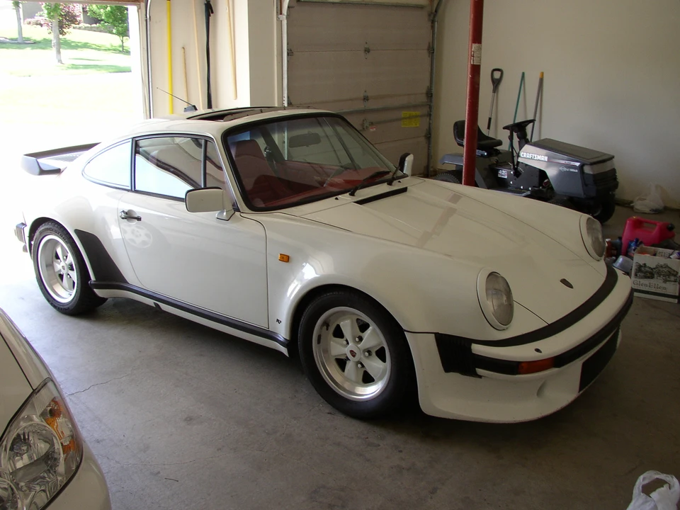 1982 Porsche 930 Turbo - Image 2 of 31
