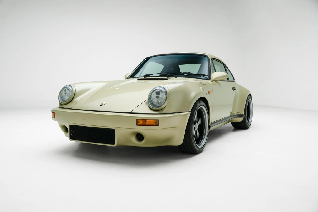 1987 Porsche 911 Carrera 3.2 - Image 2 of 31