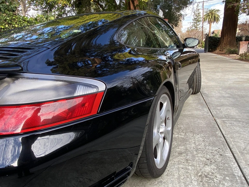2001 Porsche 996 Turbo - Image 14 of 31