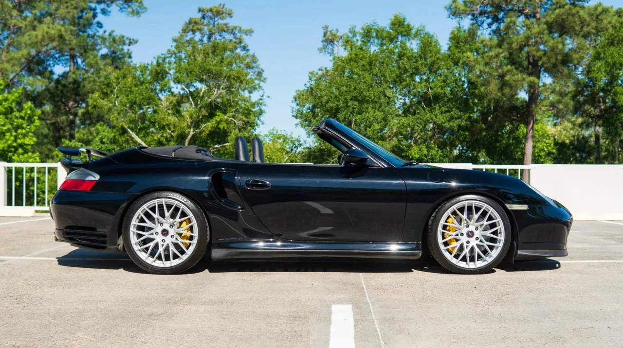 2005 Porsche 996 Turbo - Image 14 of 31