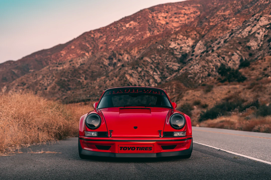 1988 Porsche 911 Carrera 3.2 - Image 5 of 31