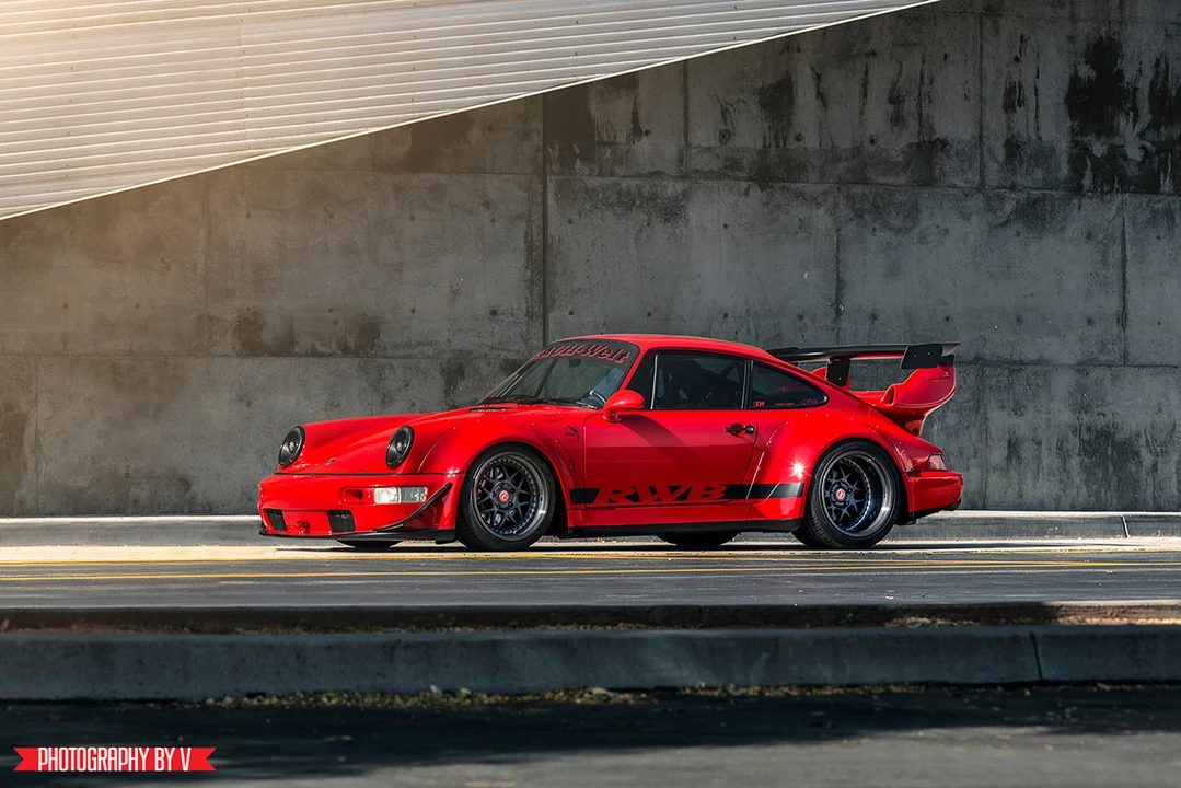 1989 Porsche 964 Carrera 4 - Image 4 of 31