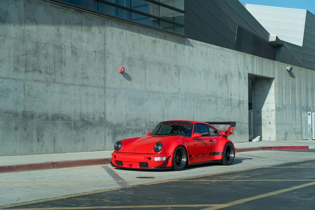 1989 Porsche 964 Carrera 4 - Image 13 of 31