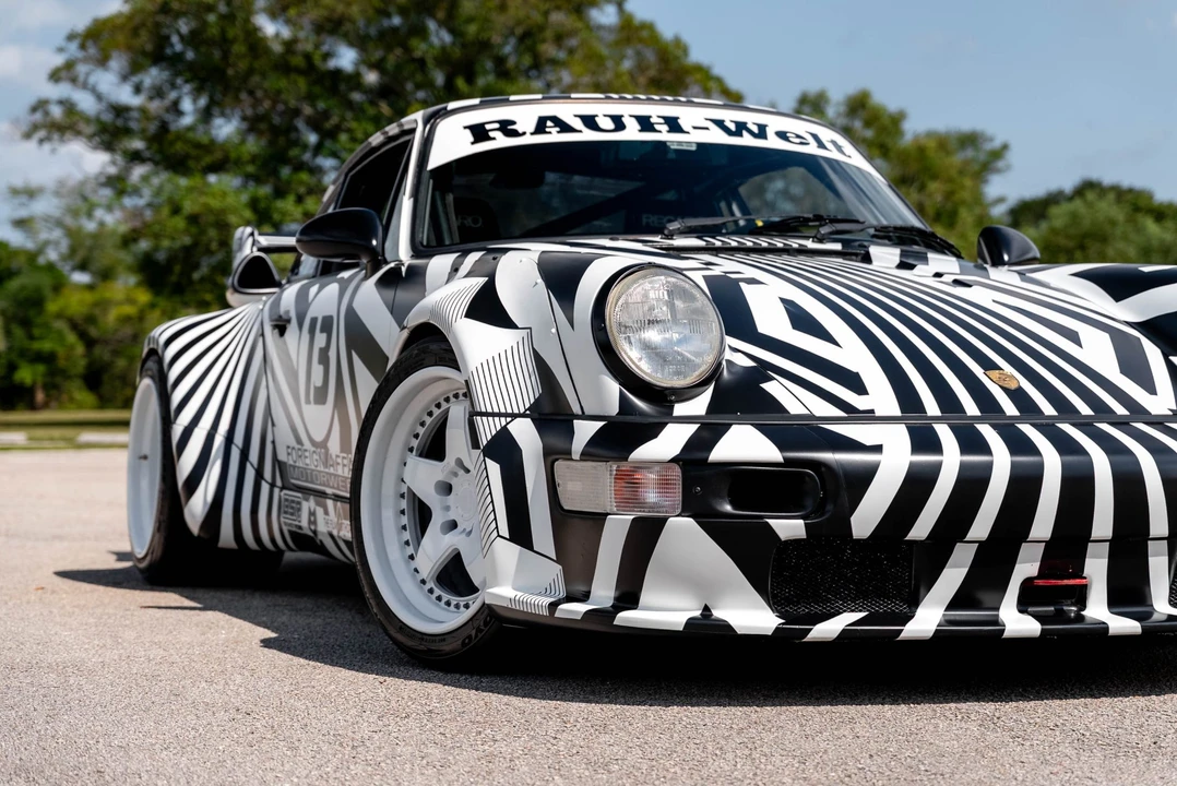 1992 Porsche 964 Turbo - Image 16 of 31