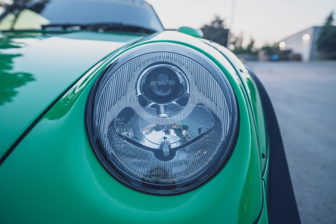 1995 Porsche 993 Carrera - Image 30 of 31