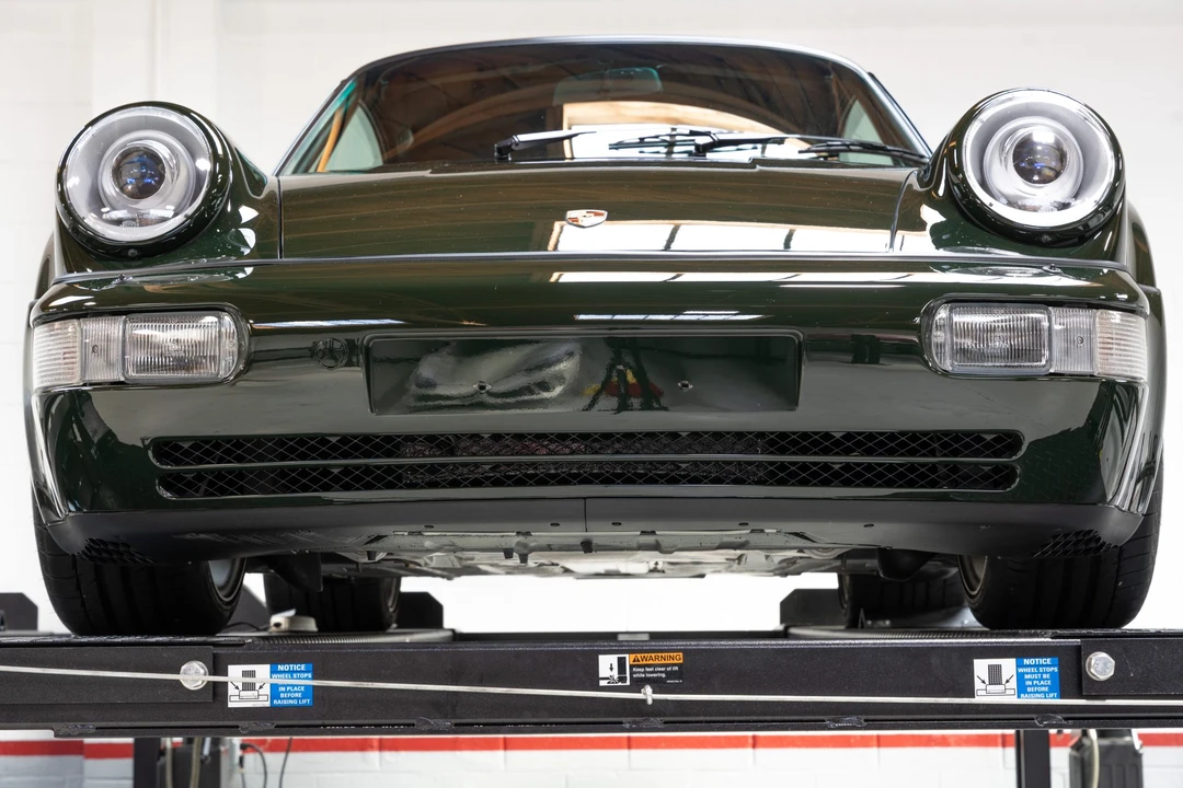 1994 Porsche 964 Carrera 4 - Image 26 of 31