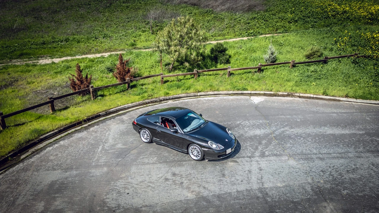 1999 Porsche 996 Carrera - Image 7 of 31
