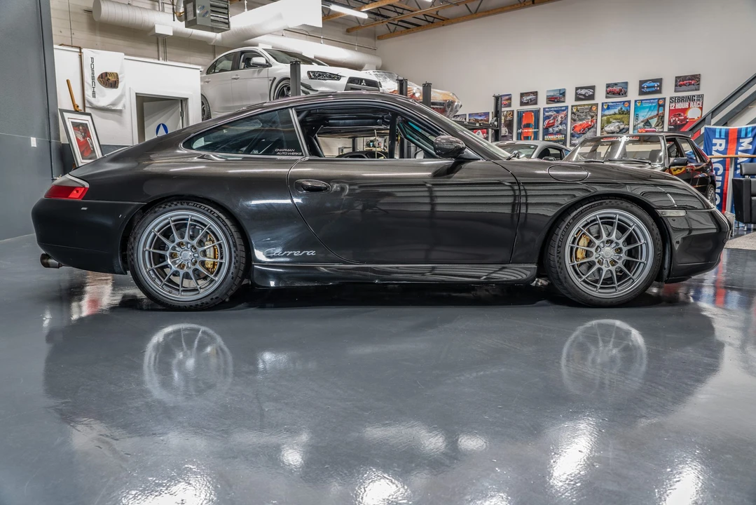 1999 Porsche 996 Carrera - Image 17 of 31