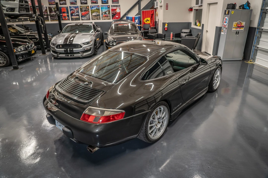 1999 Porsche 996 Carrera - Image 19 of 31