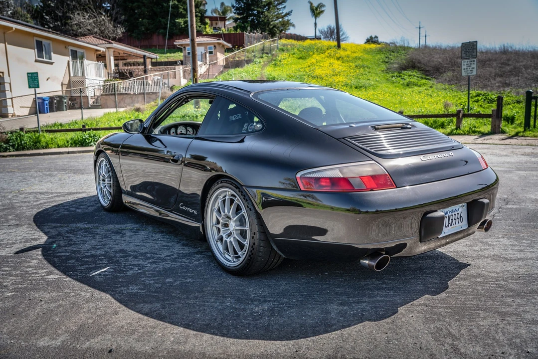 1999 Porsche 996 Carrera - Image 8 of 31