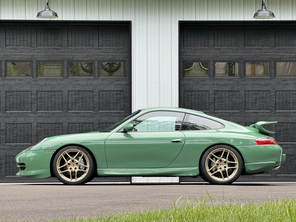 2001 Porsche 996 Carrera - Image 2 of 31