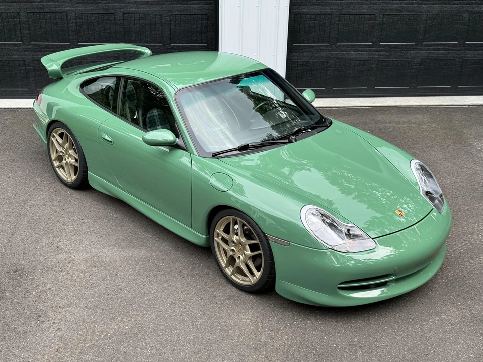 2001 Porsche 996 Carrera - Image 12 of 31