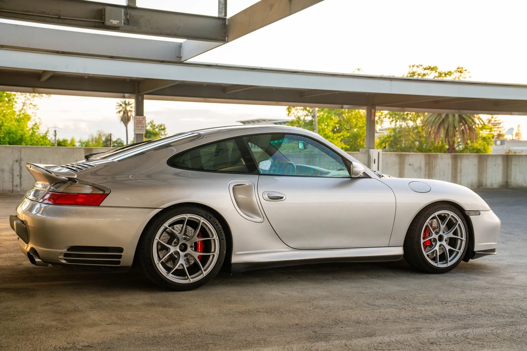 2001 Porsche 996 Turbo - Image 14 of 31