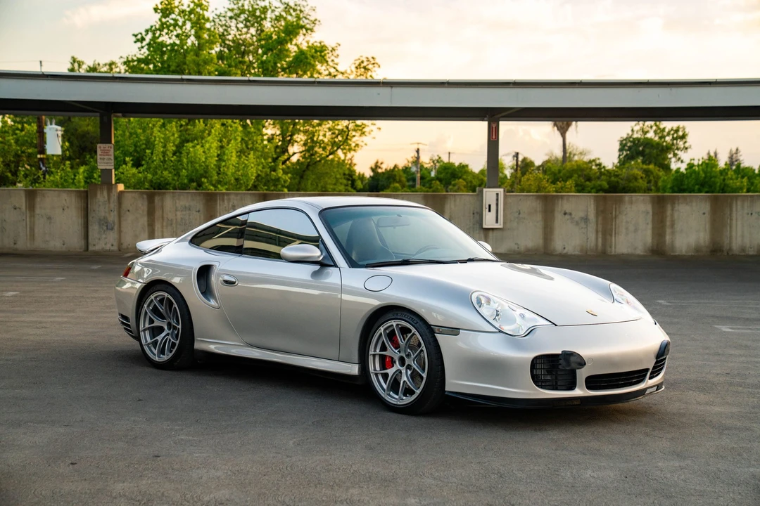 2001 Porsche 996 Turbo - Image 23 of 31